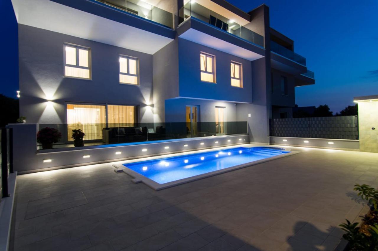 Apartment Luxury Sunset Residences - Okrug Gornji